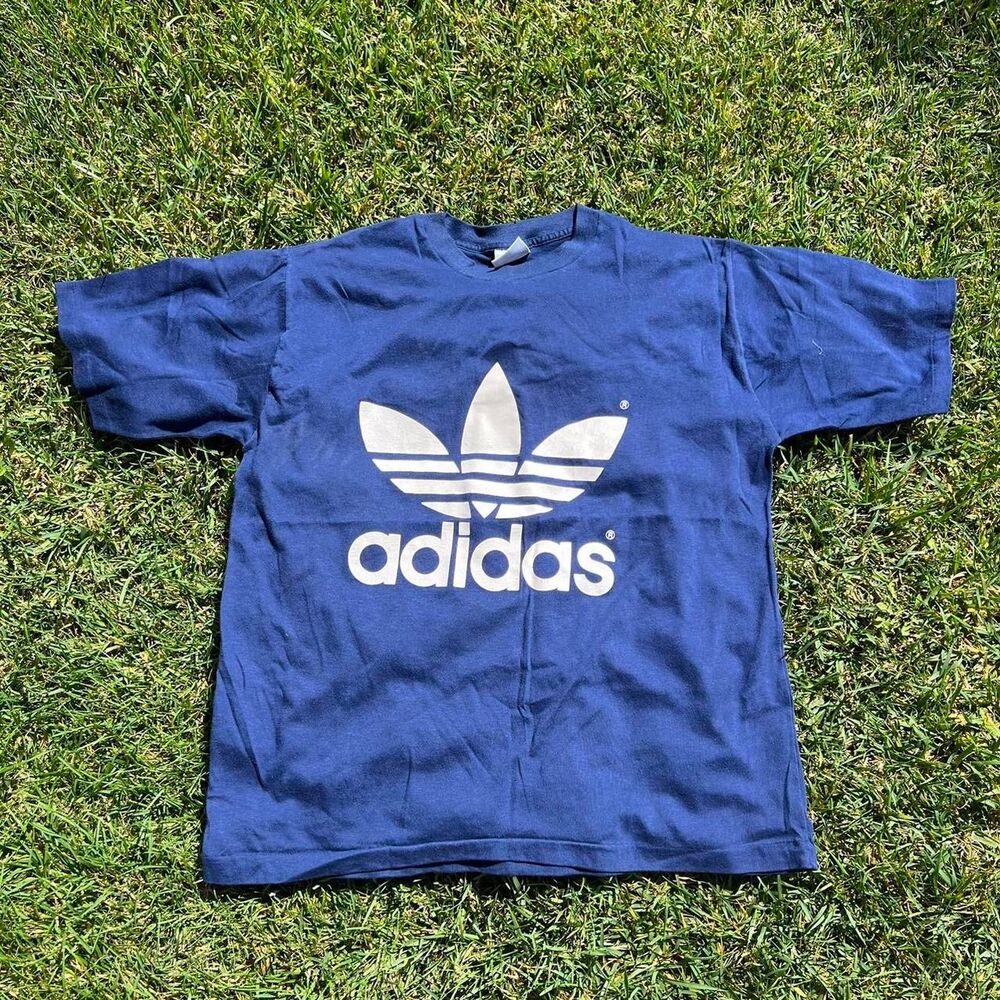 Adidas 80s y2k silver tag y2k tee single stitch men’s size XL